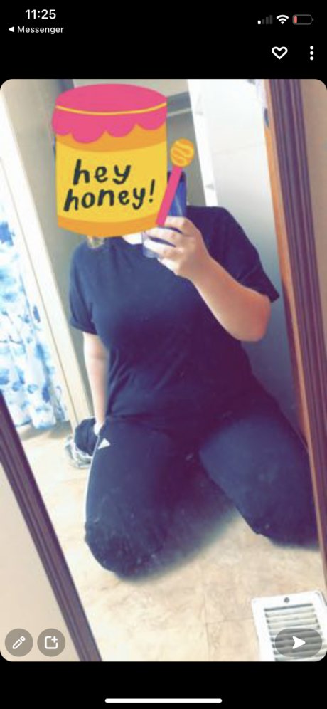 Nacktes geleaktes OnlyFans-Foto von Hazy Dazy Baby