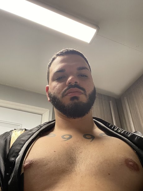 Nacktes geleaktes OnlyFans-Foto von Yyi
