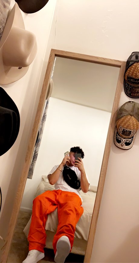Nacktes geleaktes OnlyFans-Foto von Offical