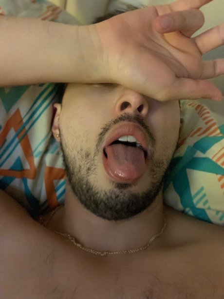 Nacktes geleaktes OnlyFans-Foto von Eros
