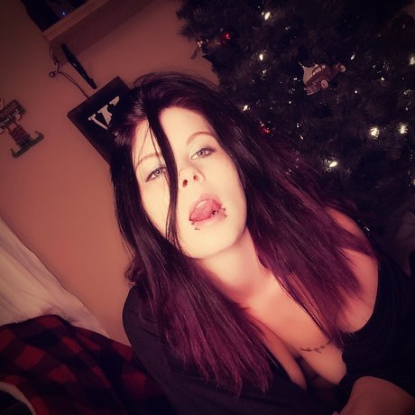 Nacktes geleaktes OnlyFans-Foto von Sunny Bearz