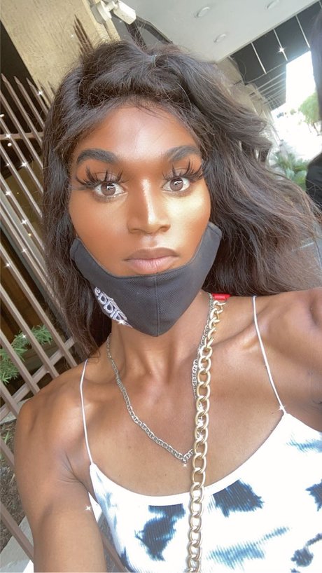 Nacktes geleaktes OnlyFans-Foto von Tskendria