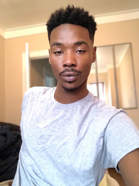 Nacktes geleaktes OnlyFans-Foto von Treydukes