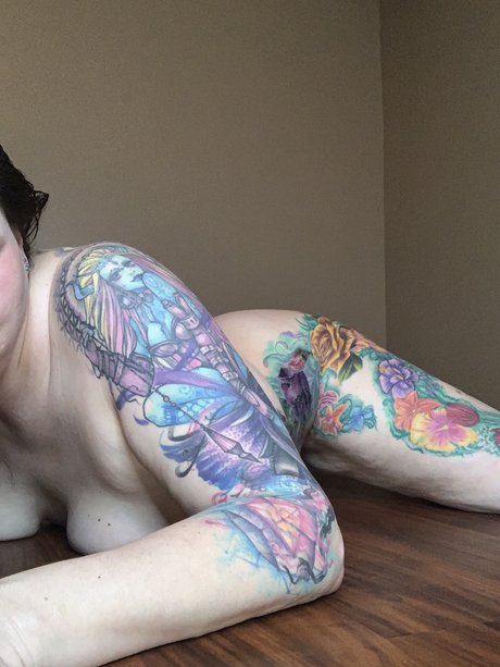 Nacktes geleaktes OnlyFans-Foto von Twistedkitty