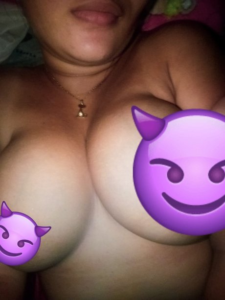 Nacktes geleaktes OnlyFans-Foto von Paula