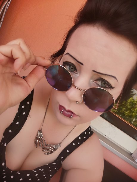 Nacktes geleaktes OnlyFans-Foto von Zaza Katsumi