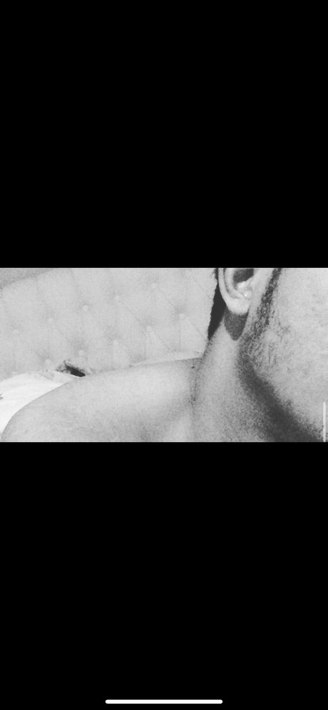 Nacktes geleaktes OnlyFans-Foto von 