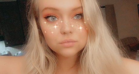 Nacktes geleaktes OnlyFans-Foto von Adri 
