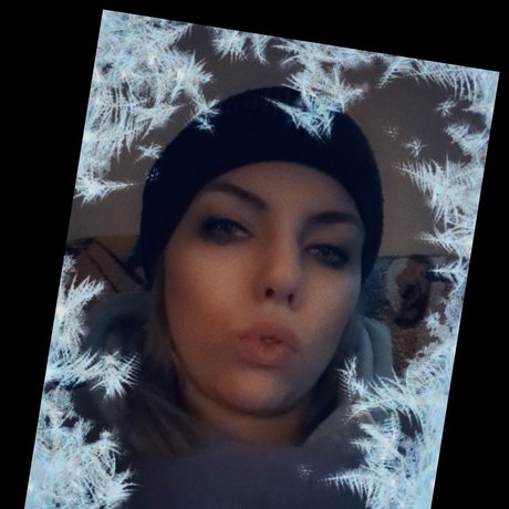 Nacktes geleaktes OnlyFans-Foto von Scarlettes Web 