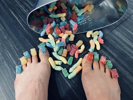 Nacktes geleaktes OnlyFans-Foto von The Sweet Feats