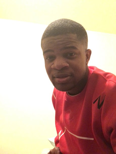 Nacktes geleaktes OnlyFans-Foto von Elijah