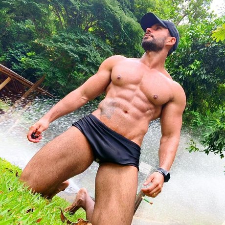 Nacktes geleaktes OnlyFans-Foto von Romullo Px