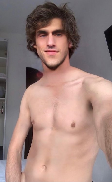 Nacktes geleaktes OnlyFans-Foto von Fansports