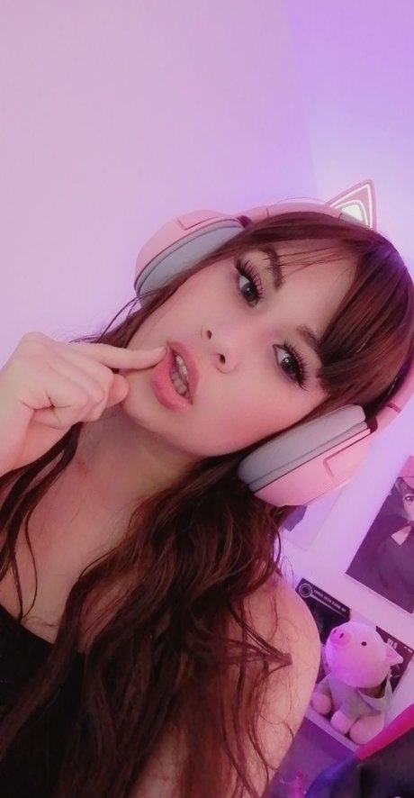 Lily 