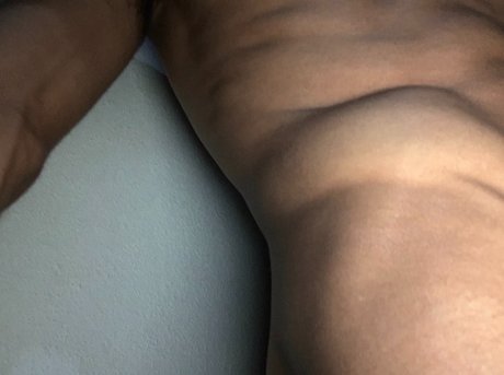 Nacktes geleaktes OnlyFans-Foto von Papi