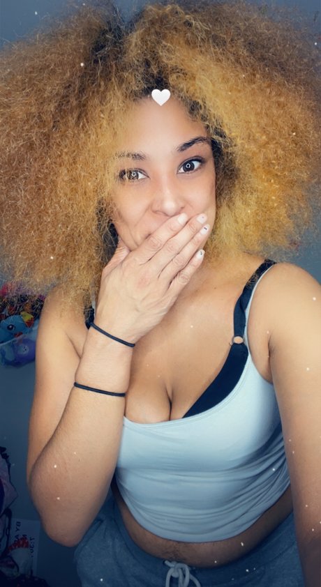 Nacktes geleaktes OnlyFans-Foto von Msfresh