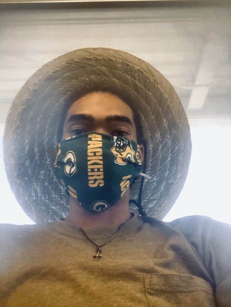 Nacktes geleaktes OnlyFans-Foto von Snoop Marley Ts High Times