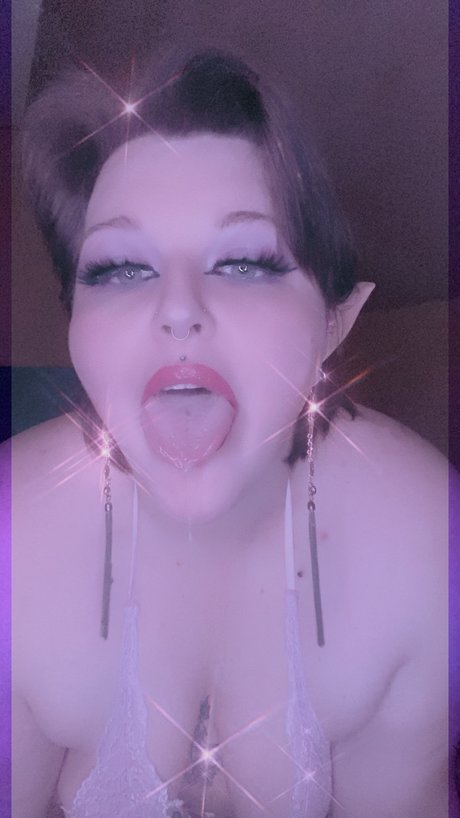 Nacktes geleaktes OnlyFans-Foto von Vixen Viv Free