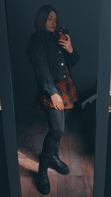 Nacktes geleaktes OnlyFans-Foto von Miss Furia