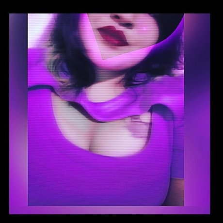 Nacktes geleaktes OnlyFans-Foto von Mami Jessie