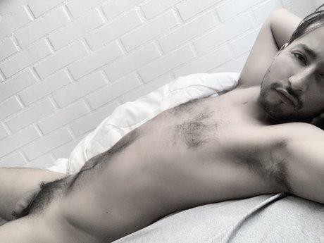 Nacktes geleaktes OnlyFans-Foto von Iverworld