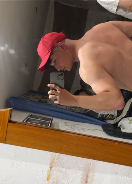 Nacktes geleaktes OnlyFans-Foto von Parysitooo