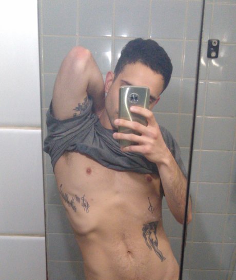 Nacktes geleaktes OnlyFans-Foto von Fran Sinner