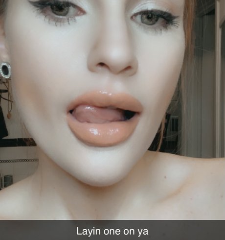 Nacktes geleaktes OnlyFans-Foto von Victoria