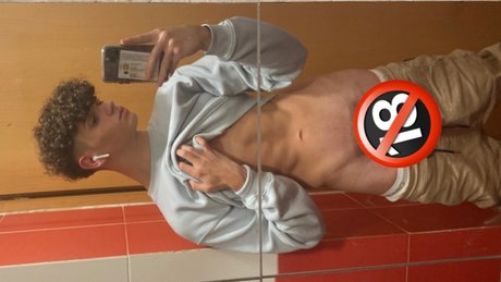 Nacktes geleaktes OnlyFans-Foto von Ivanrodriguez2003