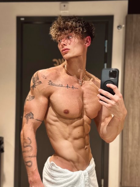 Melvin Moore