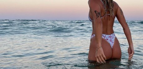 Nacktes geleaktes OnlyFans-Foto von Iza 