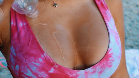 Nacktes geleaktes OnlyFans-Foto von Izy