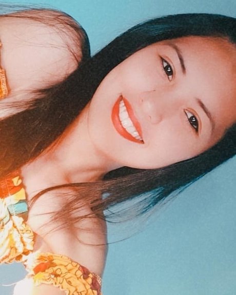 Nacktes geleaktes OnlyFans-Foto von Kathy Mongelos