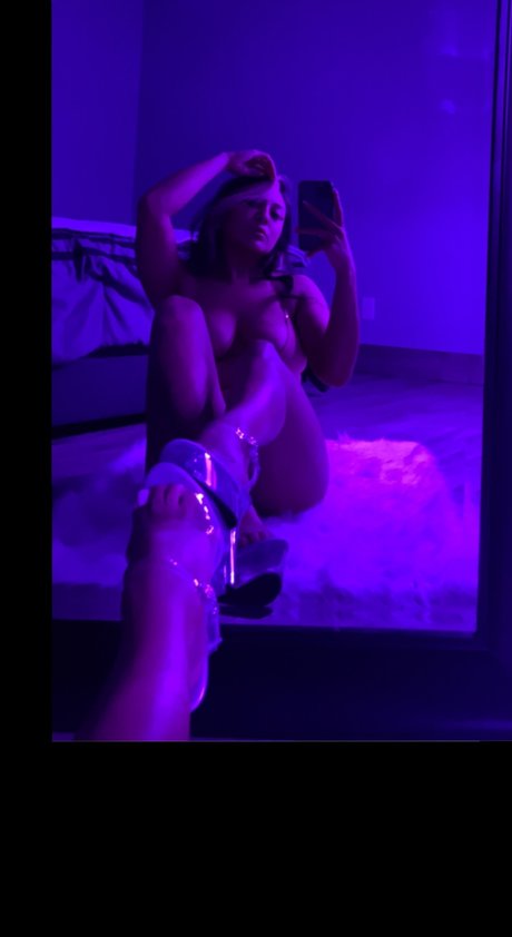 Nacktes geleaktes OnlyFans-Foto von Valeria Sucia