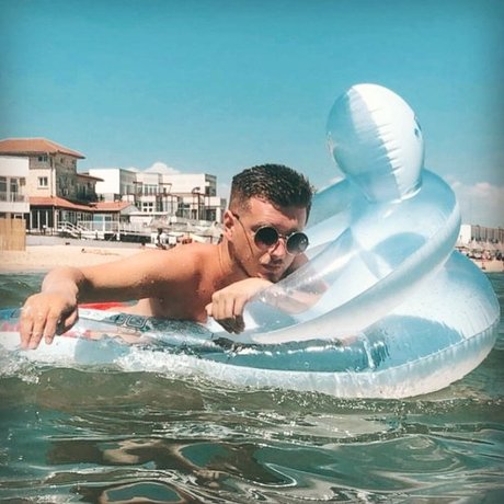 Nacktes geleaktes OnlyFans-Foto von Ronin
