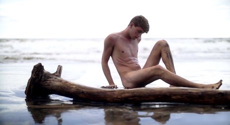 Nacktes geleaktes OnlyFans-Foto von Cameron Price