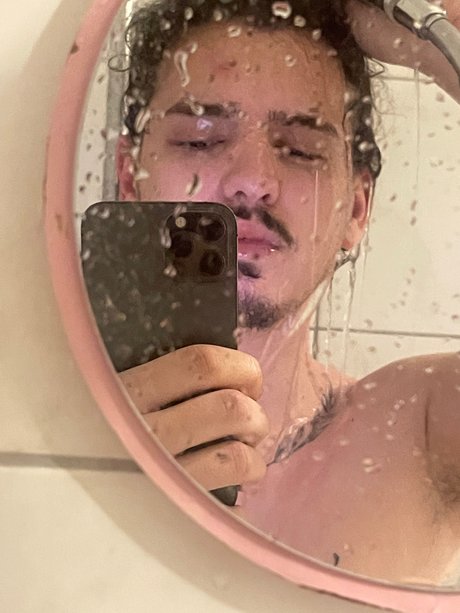 Nacktes geleaktes OnlyFans-Foto von Xnicux