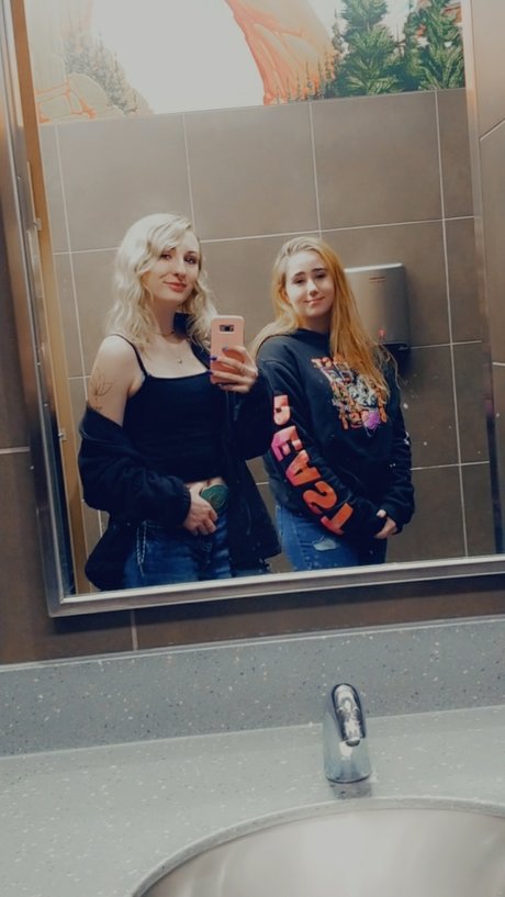 Nacktes geleaktes OnlyFans-Foto von Kaysey