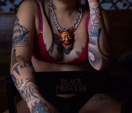 Nacktes geleaktes OnlyFans-Foto von Mizu