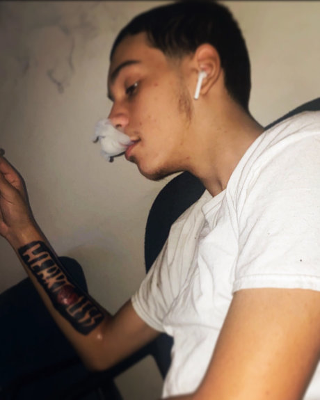 Nacktes geleaktes OnlyFans-Foto von Bigdicksteve
