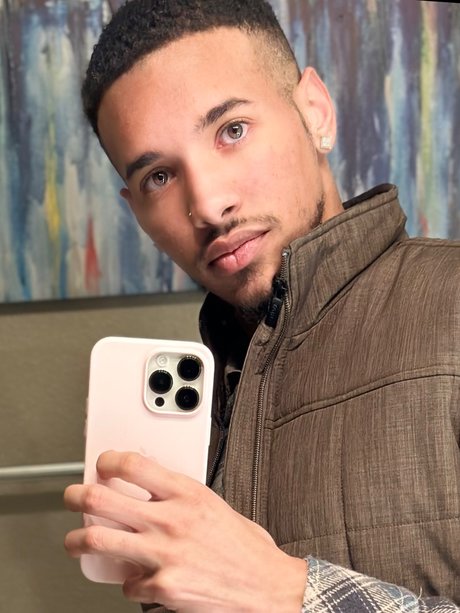 Nacktes geleaktes OnlyFans-Foto von Chris