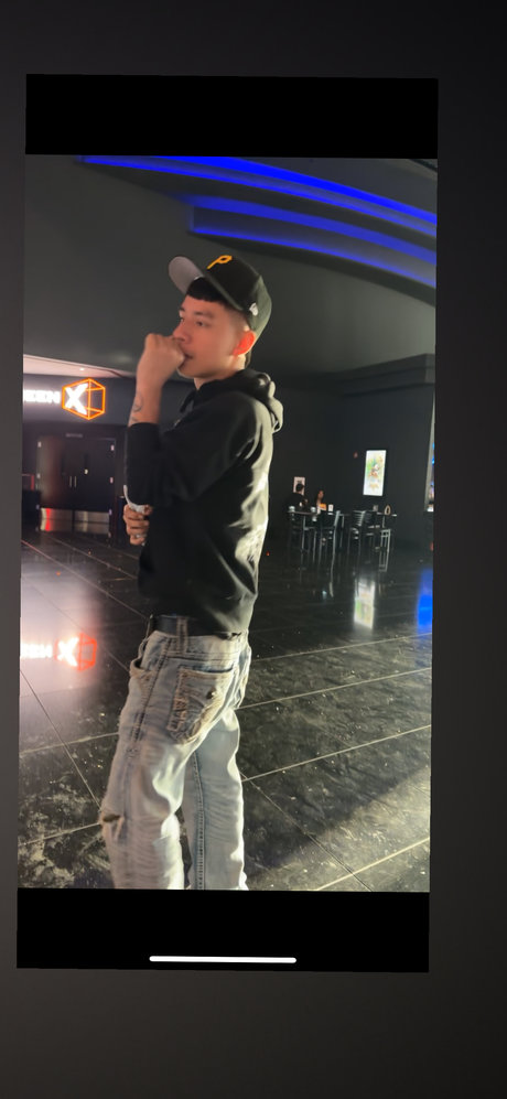 Nacktes geleaktes OnlyFans-Foto von Desmond Martinez