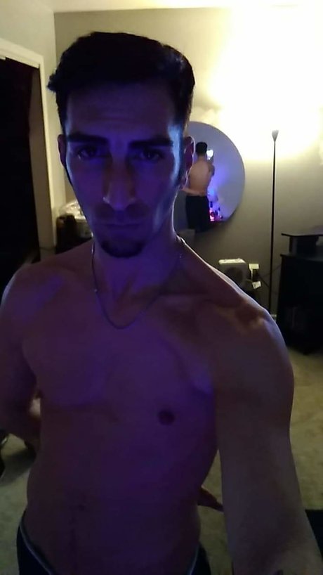 Nacktes geleaktes OnlyFans-Foto von Kylo