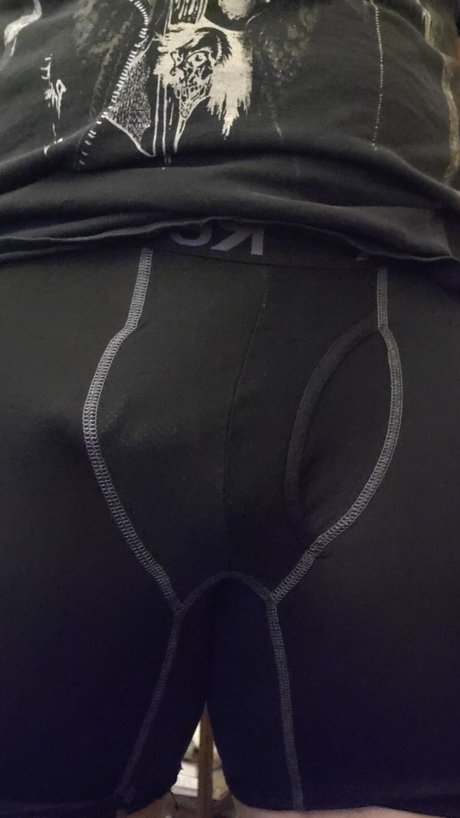 Nacktes geleaktes OnlyFans-Foto von Harbad