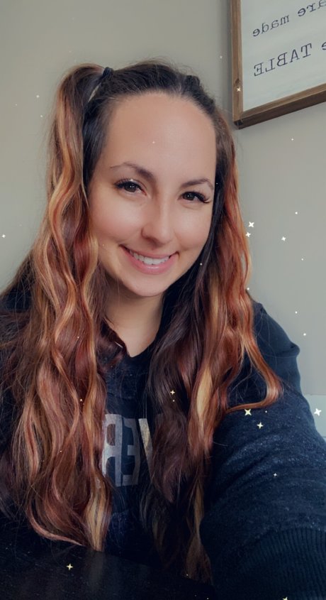 Nacktes geleaktes OnlyFans-Foto von Milf Charlene