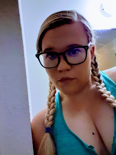 Nacktes geleaktes OnlyFans-Foto von Kay