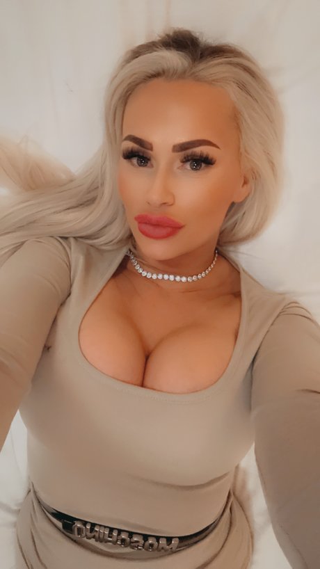 Nacktes geleaktes OnlyFans-Foto von Ohelizab3th