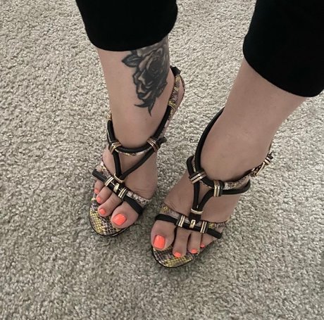 Nacktes geleaktes OnlyFans-Foto von Fabfeetandheels