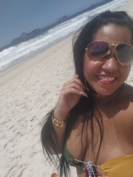 Nacktes geleaktes OnlyFans-Foto von Thaissa Santos
