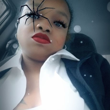 Nacktes geleaktes OnlyFans-Foto von Lovely Bee